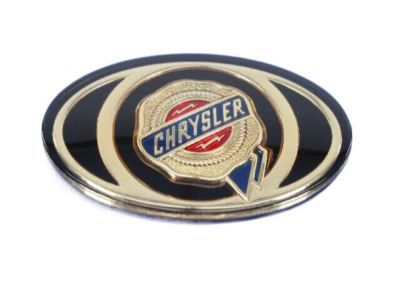 2008 Chrysler Town & Country Emblem - 4805157